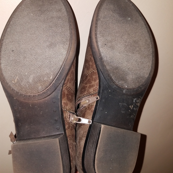 Leopard Boots - Picture 5 of 5